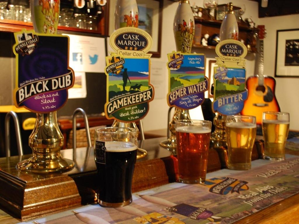 The Foresters Arms Hotel Carlton  Exterior photo